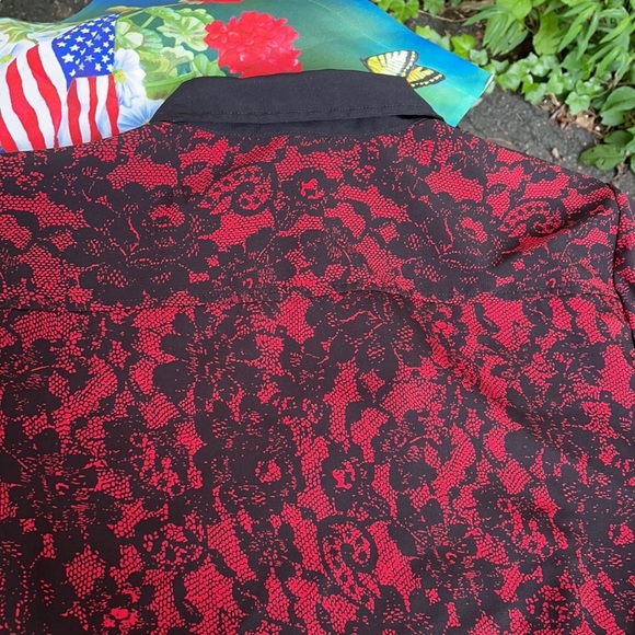 Fred David Woman Black Red Floral Lace Design Button Up Down SS Blouse Cuff 2X - Picture 3 of 13